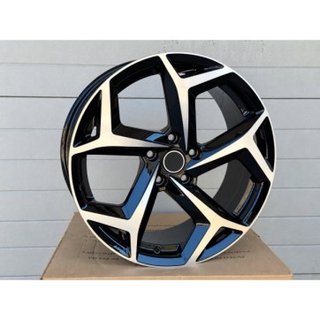 Джанта 18X8 5X112 ET44 57.1 BF 352
