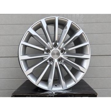 Джанта 18X8 5X112 ET44 57.1 SILVER 369