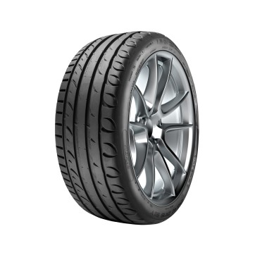 TAURUS ULTRA HIGH PERFORMANCE 215/40R17 87W XL